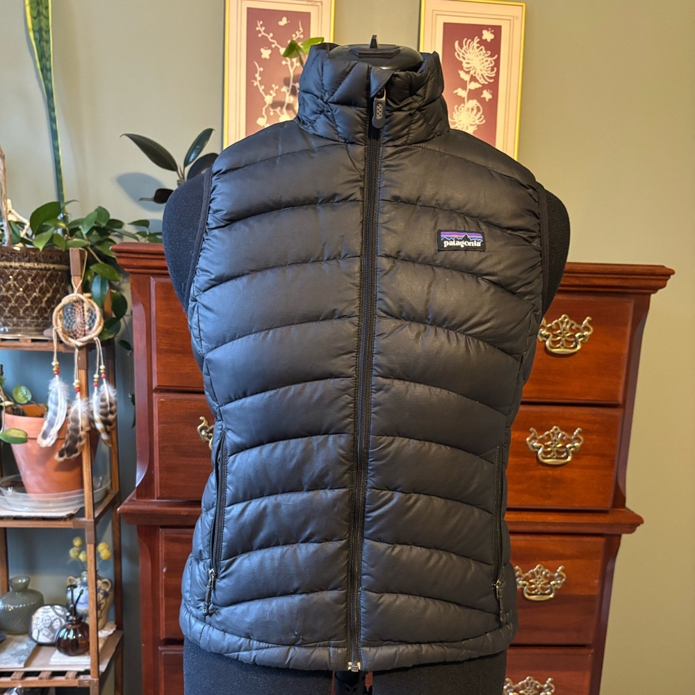 Patagonia Women's Black Puffer Vest
